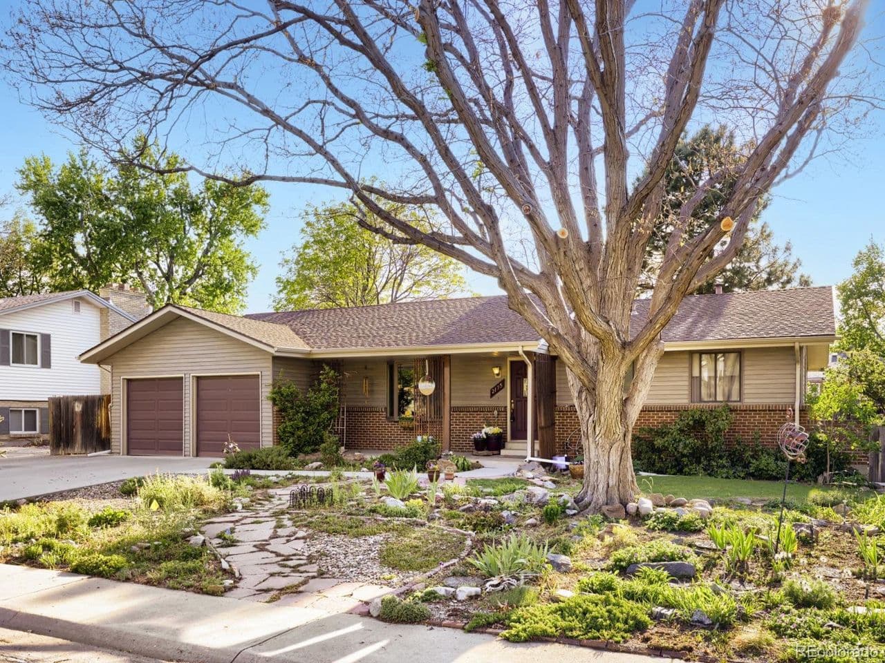 2175 S Flower Street, Lakewood