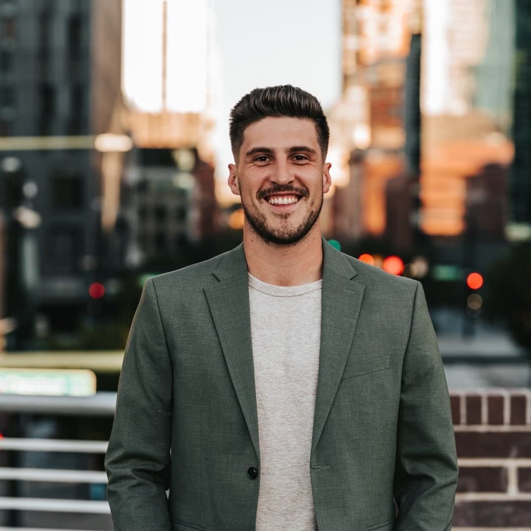 Jorge Becerra, 8z Real Estate